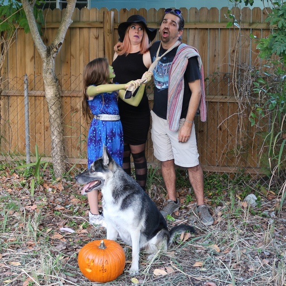 Meet your Posher: Janey - Picture 2 of 8